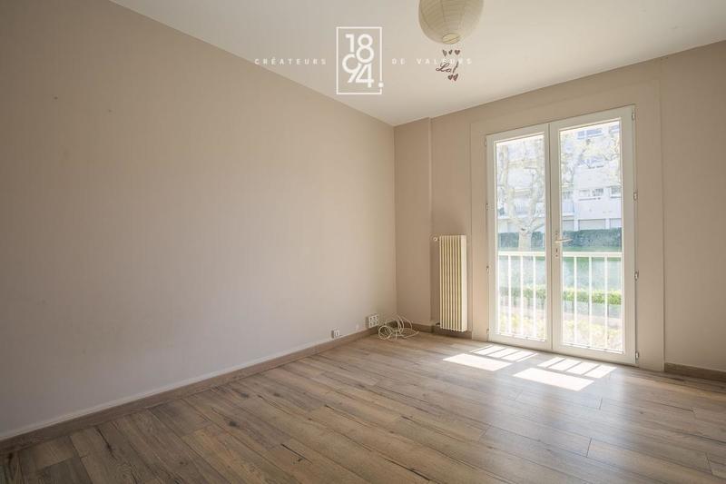Appartement - 86 m² - 4 pièces