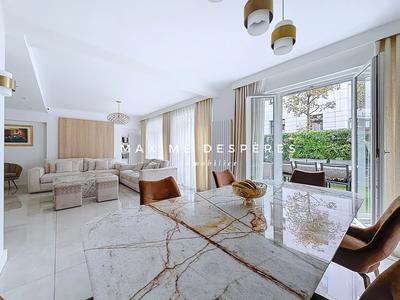 Appartement - 110 m² - 4 pièces