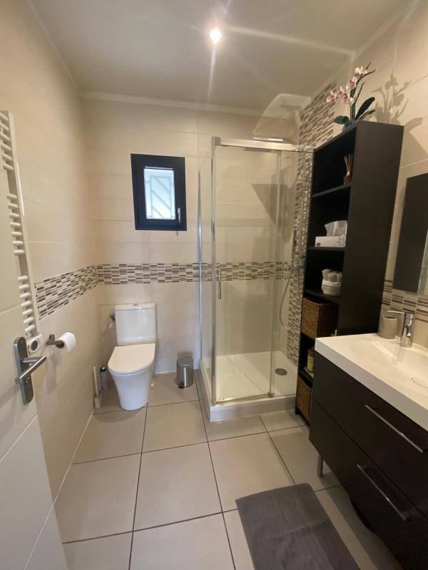 Villa - 232 m² - 8 pièces