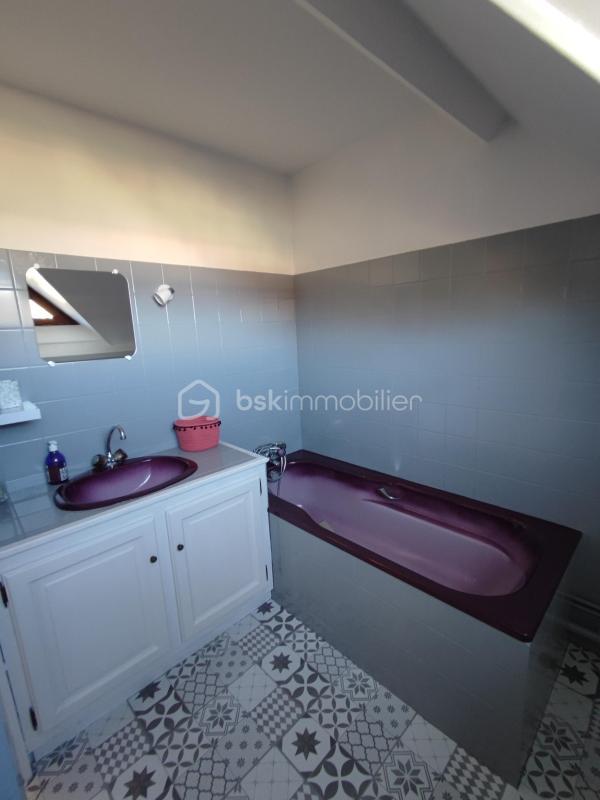 Pavillon - 184 m² - 9 pièces