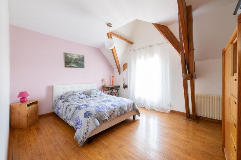 Maison - 208 m² - 6 pièces