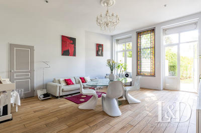 Appartement - 168 m² - 5 pièces