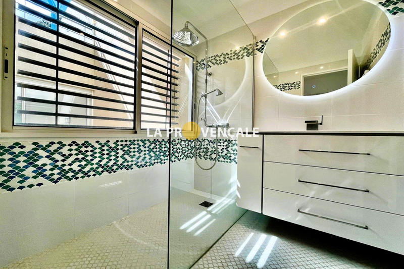 Triplex - 128 m² - 6 pièces