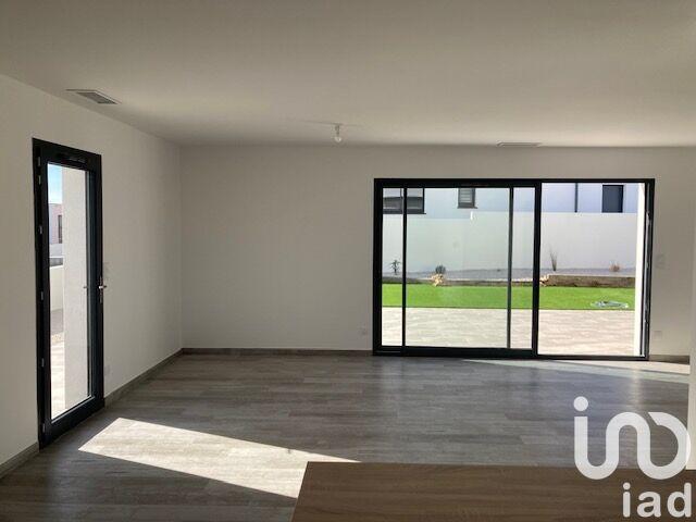 Maison - 104 m² - 4 pièces