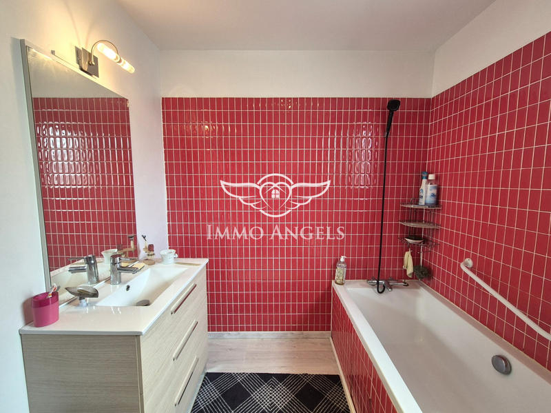 Maison - 140 m² - 5 pièces