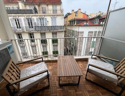 Appartement - 95 m² - 3 pièces