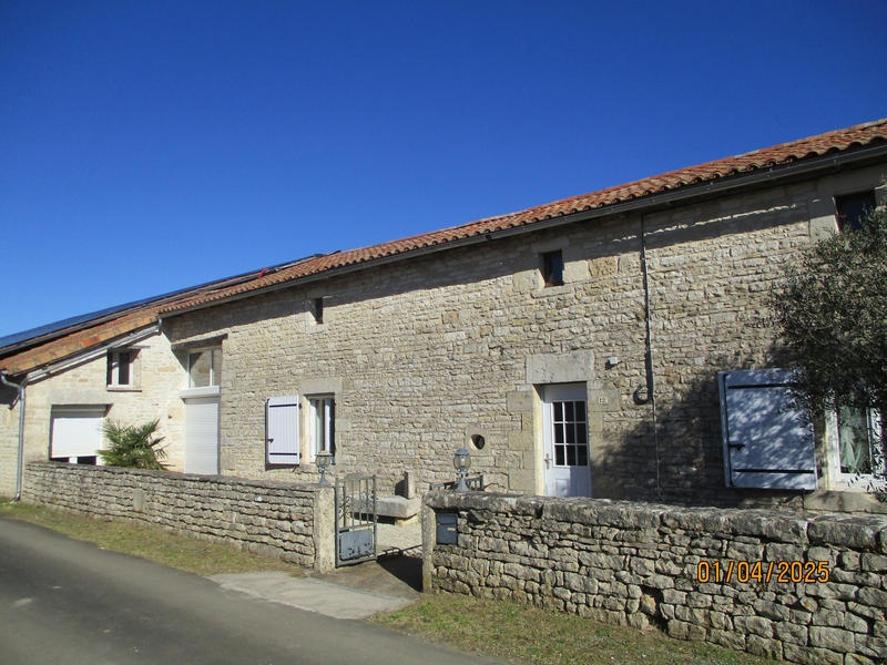 Maison - 200 m² - 7 pièces