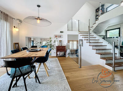 Villa - 227 m² - 5 pièces