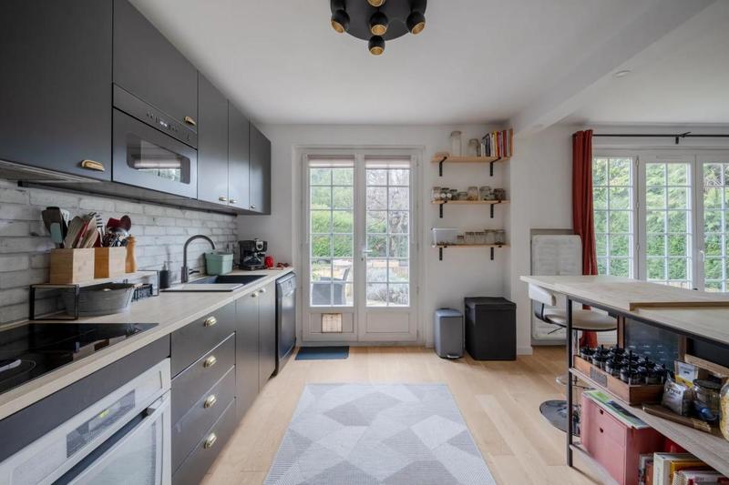 Maison - 102 m² - 5 pièces