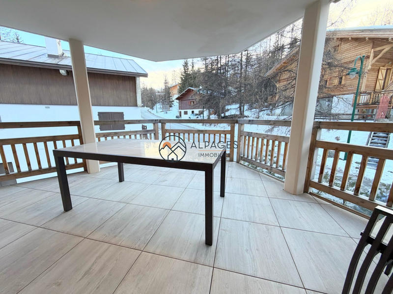 Appartement - 92 m² - 4 pièces