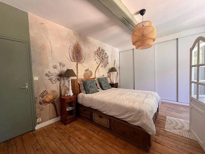 Maison - 280 m² - 8 pièces