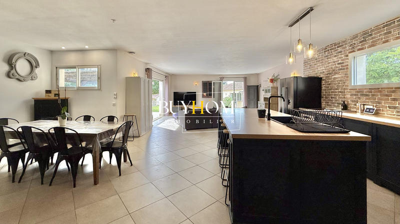 Maison - 164 m² - 6 pièces