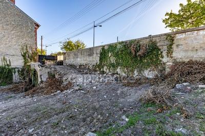 Terrain constructible - 850 m²