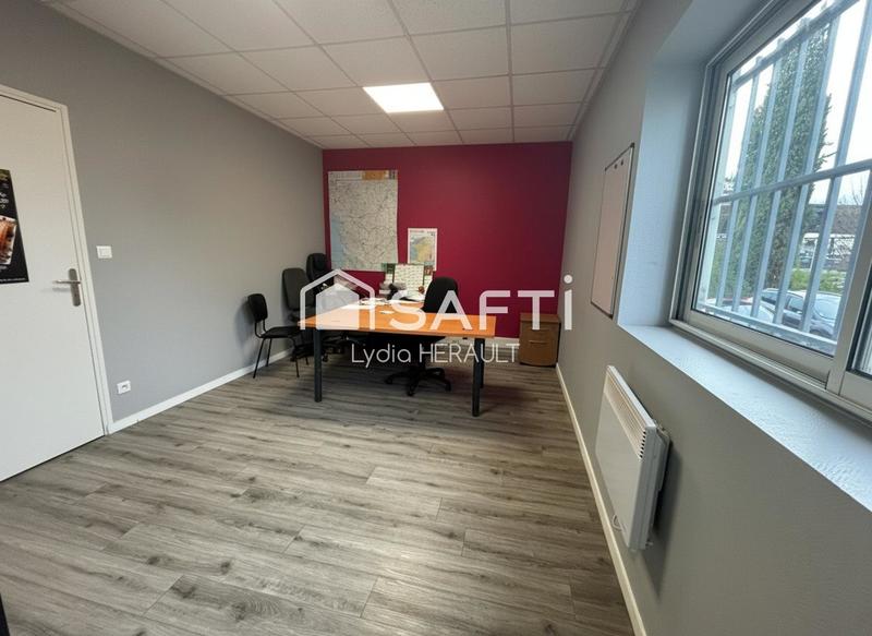 Local commercial - 908 m² - 6 pièces