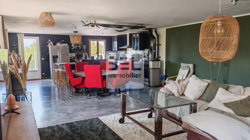 Villa - 198 m² - 6 pièces