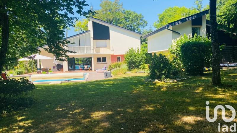 Maison de maîtres - 217 m² - 8 pièces