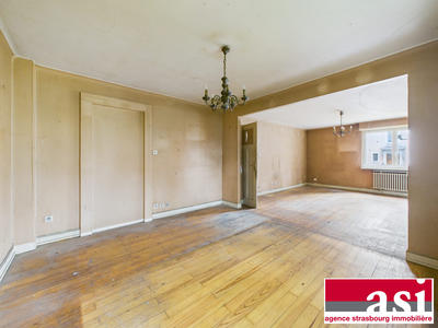 Maison - 94 m² - 5 pièces