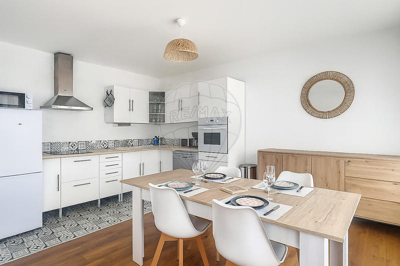 Appartement - 95 m² - 5 pièces