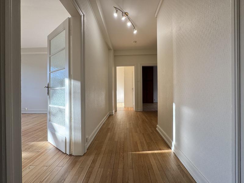 Appartement - 85 m² - 3 pièces