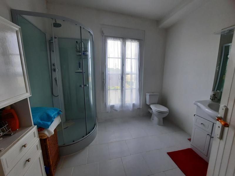 Maison traditionnelle - 284 m² - 20 pièces