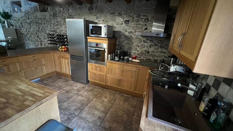 Maison - 230 m² - 5 pièces