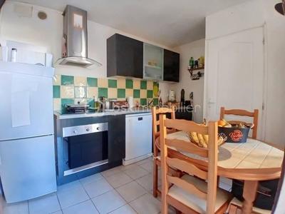 Immeuble - 90 m² - 6 pièces