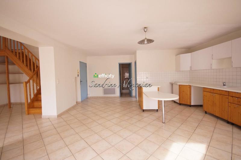 Appartement - 70 m² - 3 pièces