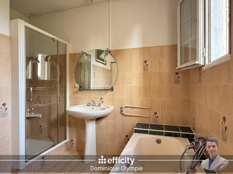 Maison - 111 m² - 5 pièces