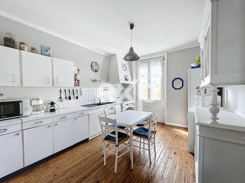 Appartement - 111 m² - 4 pièces