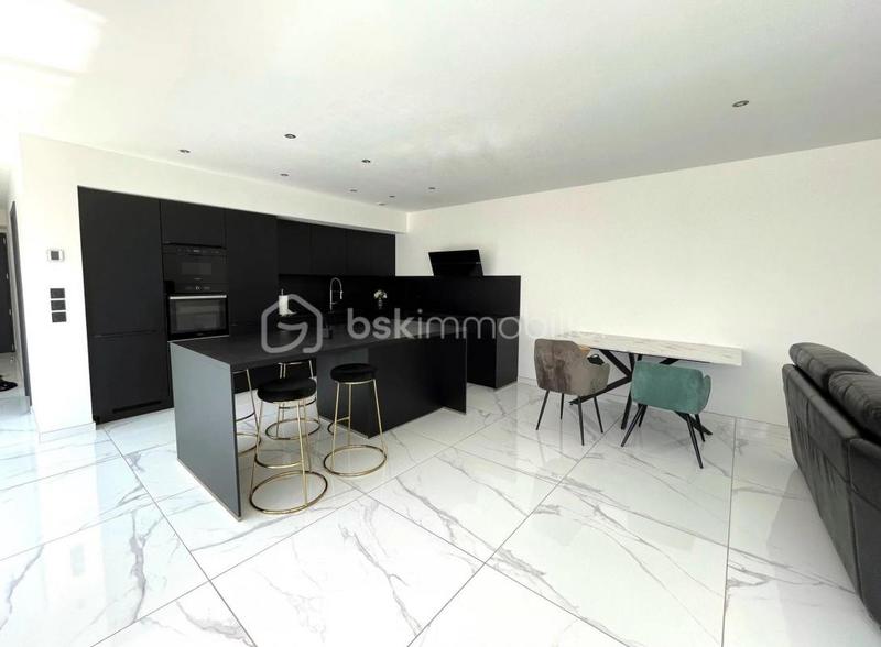 Maison - 139 m² - 4 pièces