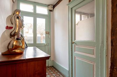 Maison - 229 m² - 8 pièces