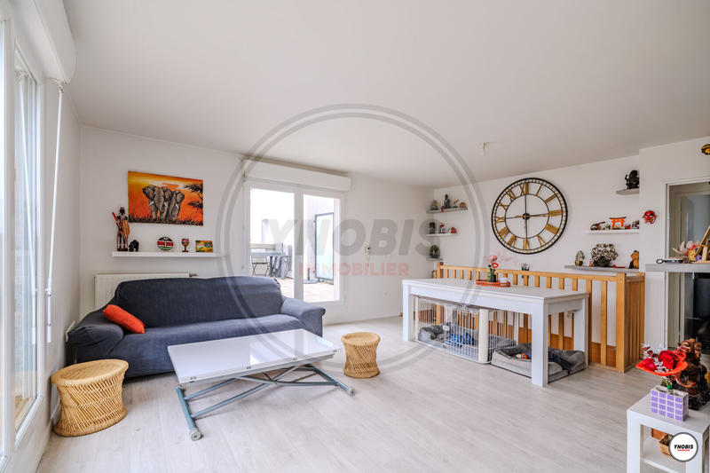 Appartement - 80 m² - 4 pièces