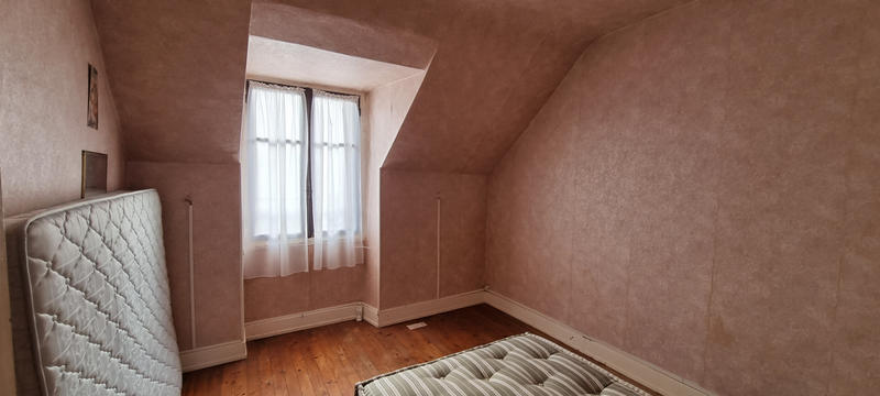 Maison - 148 m² - 6 pièces