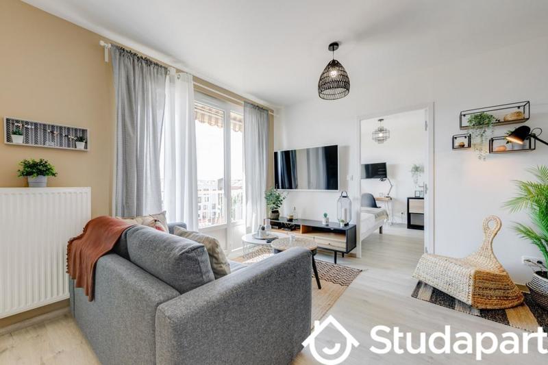 Chambre - 11 m² - 1 pièce