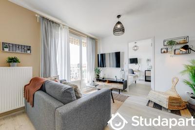 Chambre - 11 m² - 1 pièce