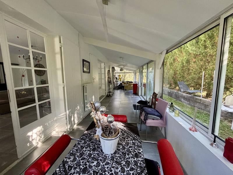 Maison - 205 m² - 5 pièces