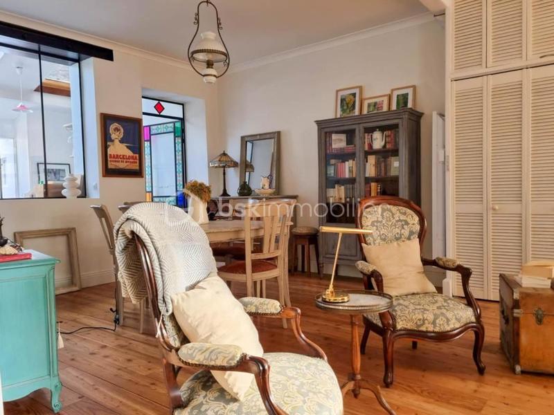 Maison en pierre - 82 m² - 3 pièces