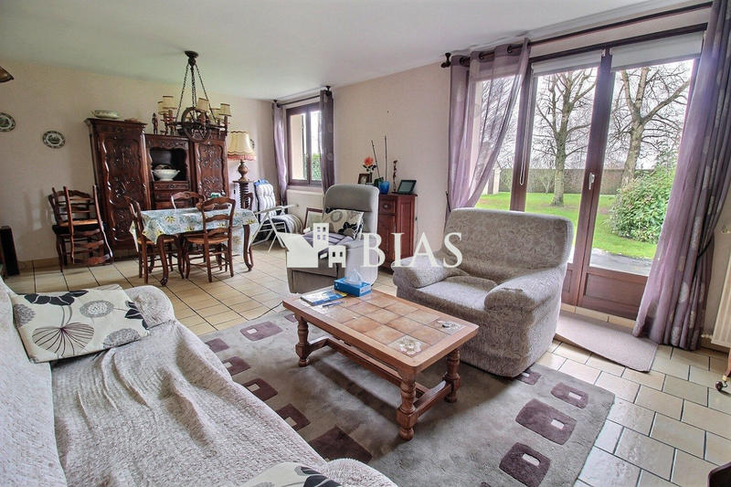 Maison - 90 m² - 4 pièces