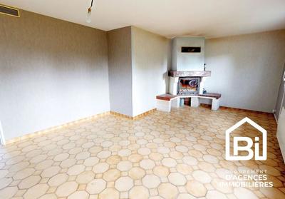 Maison - 90 m² - 5 pièces