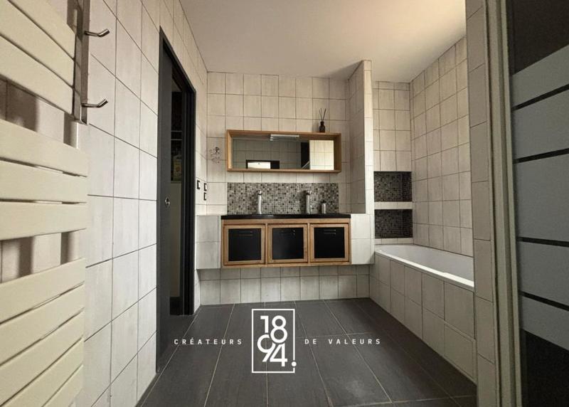 Maison - 143 m² - 5 pièces