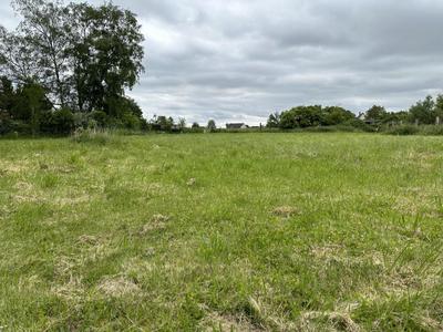 Terrain constructible - 1 005 m²