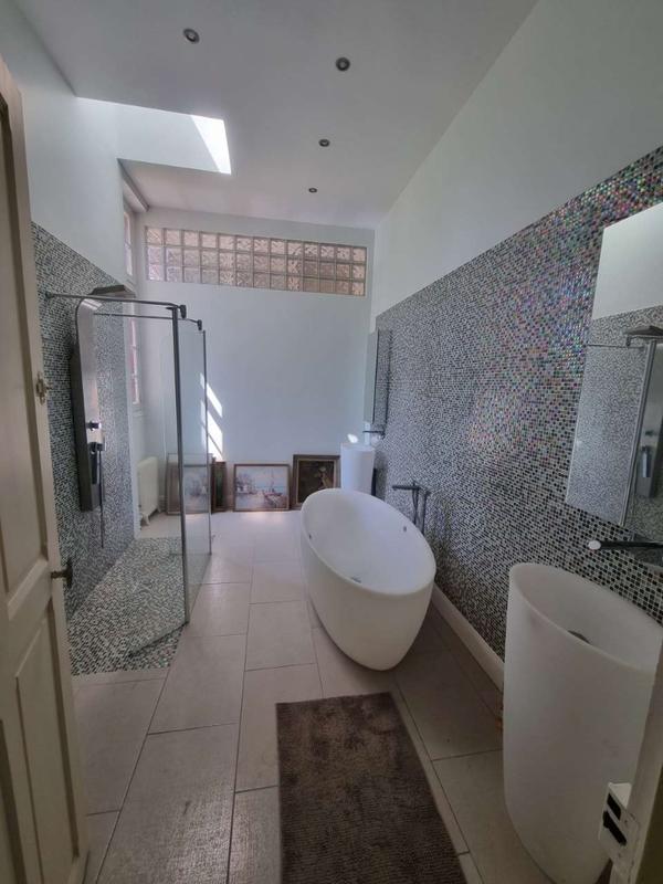 Manoir - 650 m² - 23 pièces