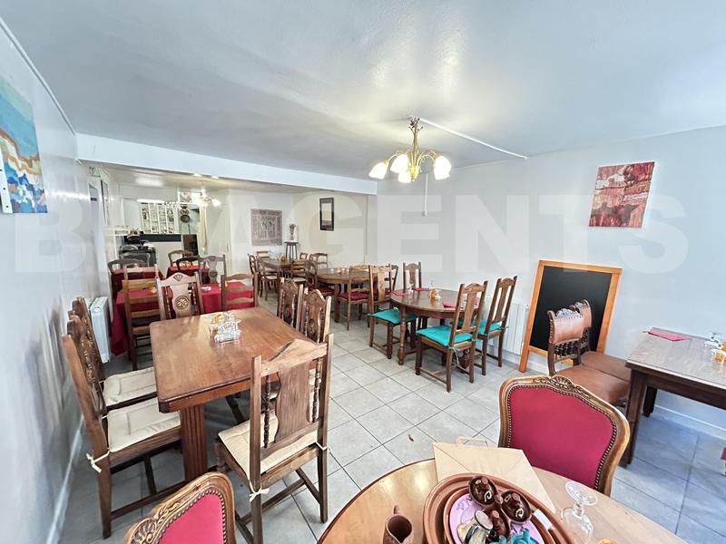 Local commercial - 54 m² - 4 pièces