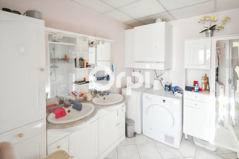 Immeuble - 180 m² - 5 pièces