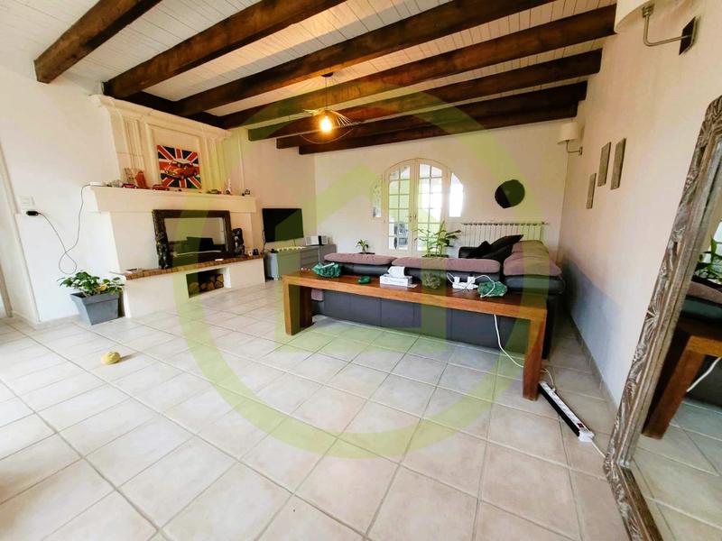 Maison - 236 m² - 7 pièces