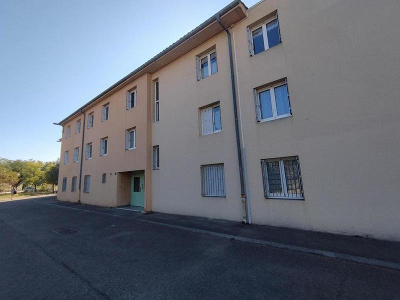 Appartement - 64 m² - 2 pièces