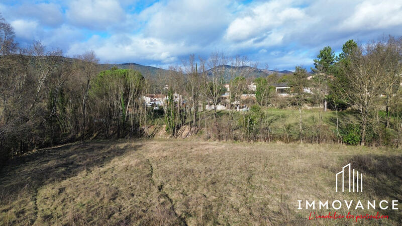 Terrain - 2 299 m²