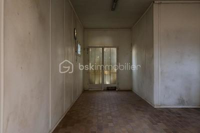 Immeuble - 850 m² - 3 pièces