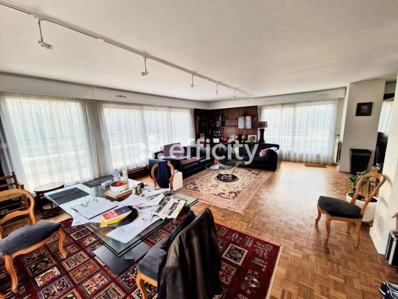 Appartement - 130 m² - 4 pièces