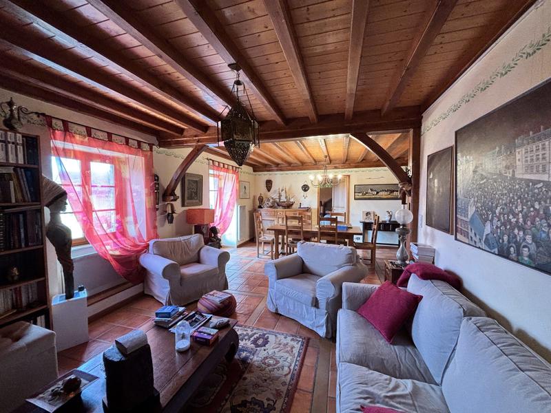 Maison ancienne - 180 m² - 7 pièces